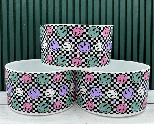Checkered Smiley Silicone Tumbler Boot