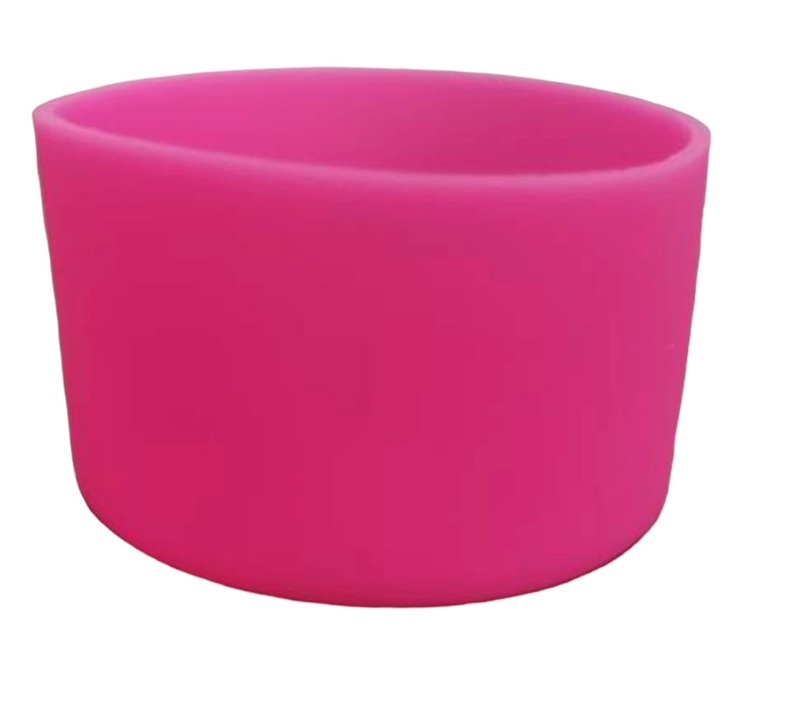 S|M 24oz Trek Tumbler Boots