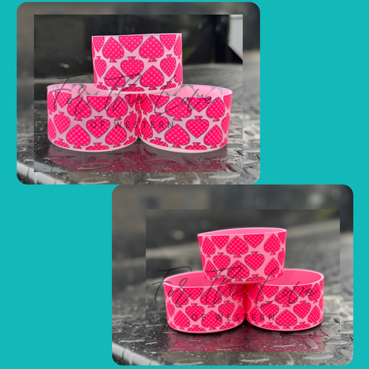 Pink Checkered Spades ♠️ Silicone Tumbler Boot