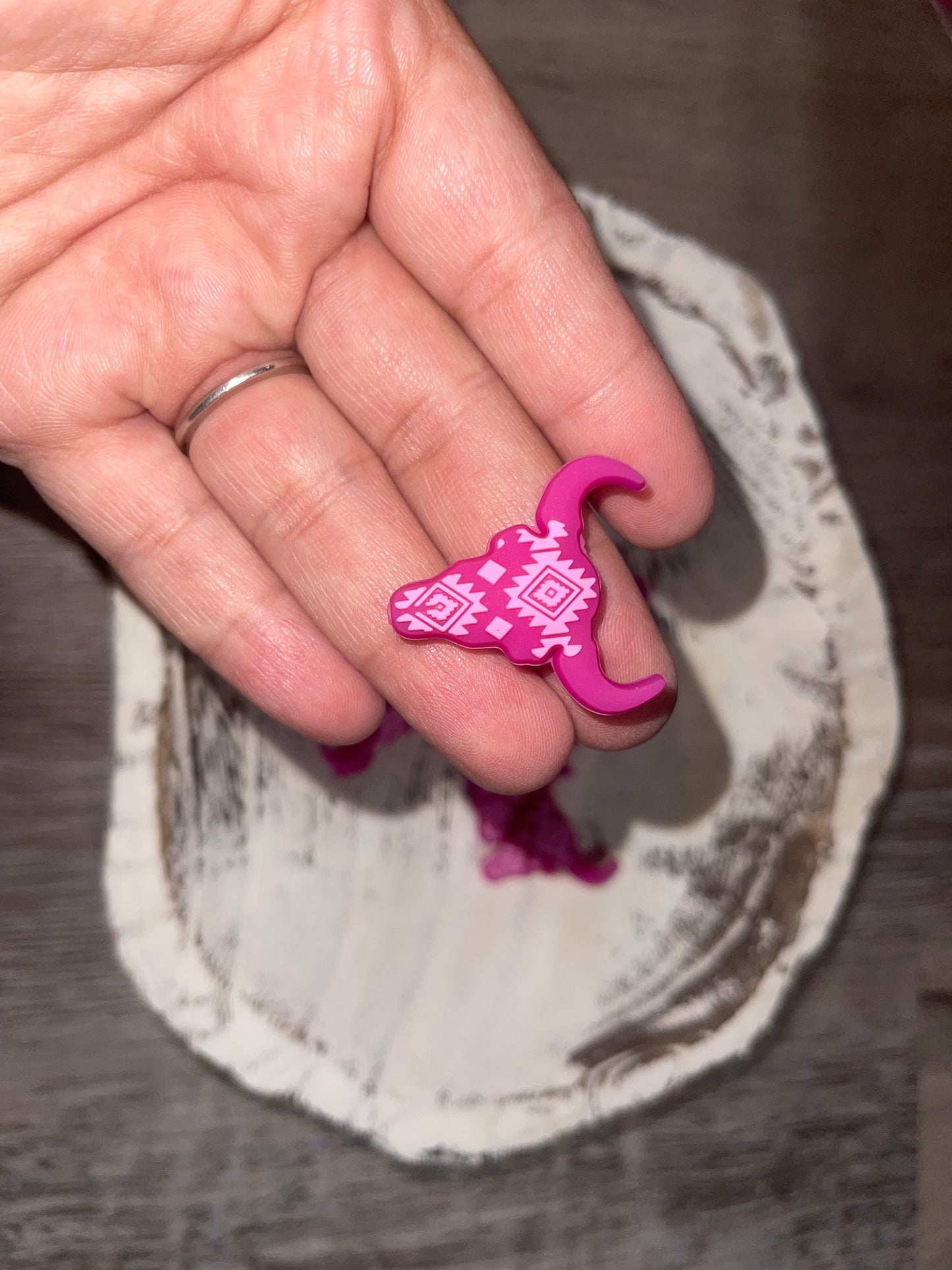 Exclusive Longhorn Aztec Focal