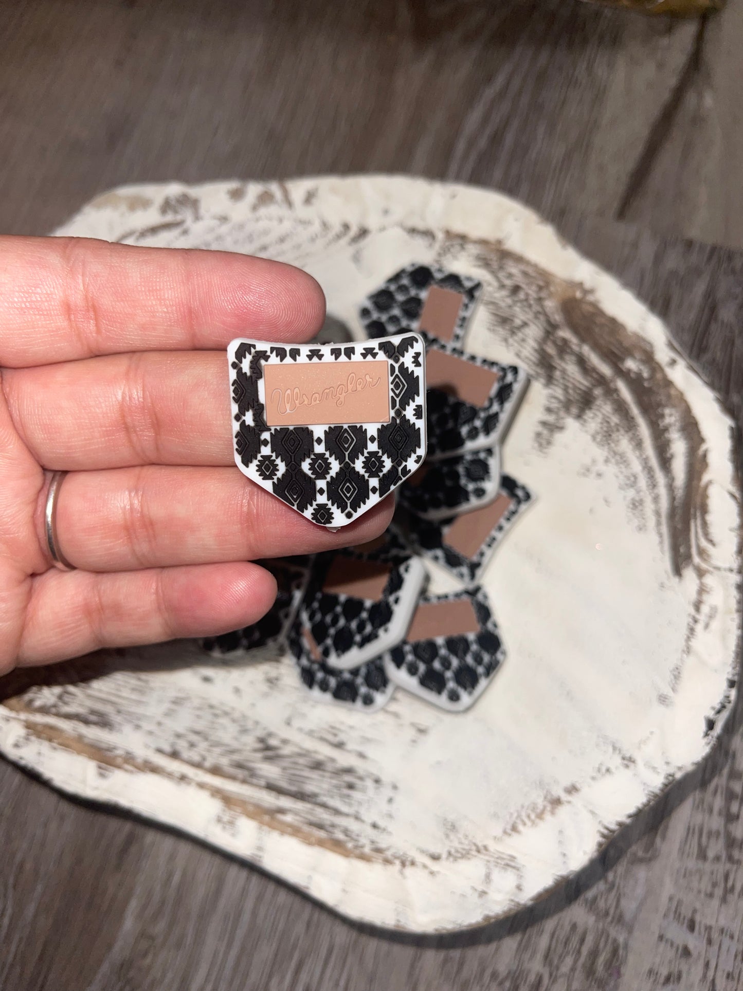 Exclusive Pocket Focal Bead