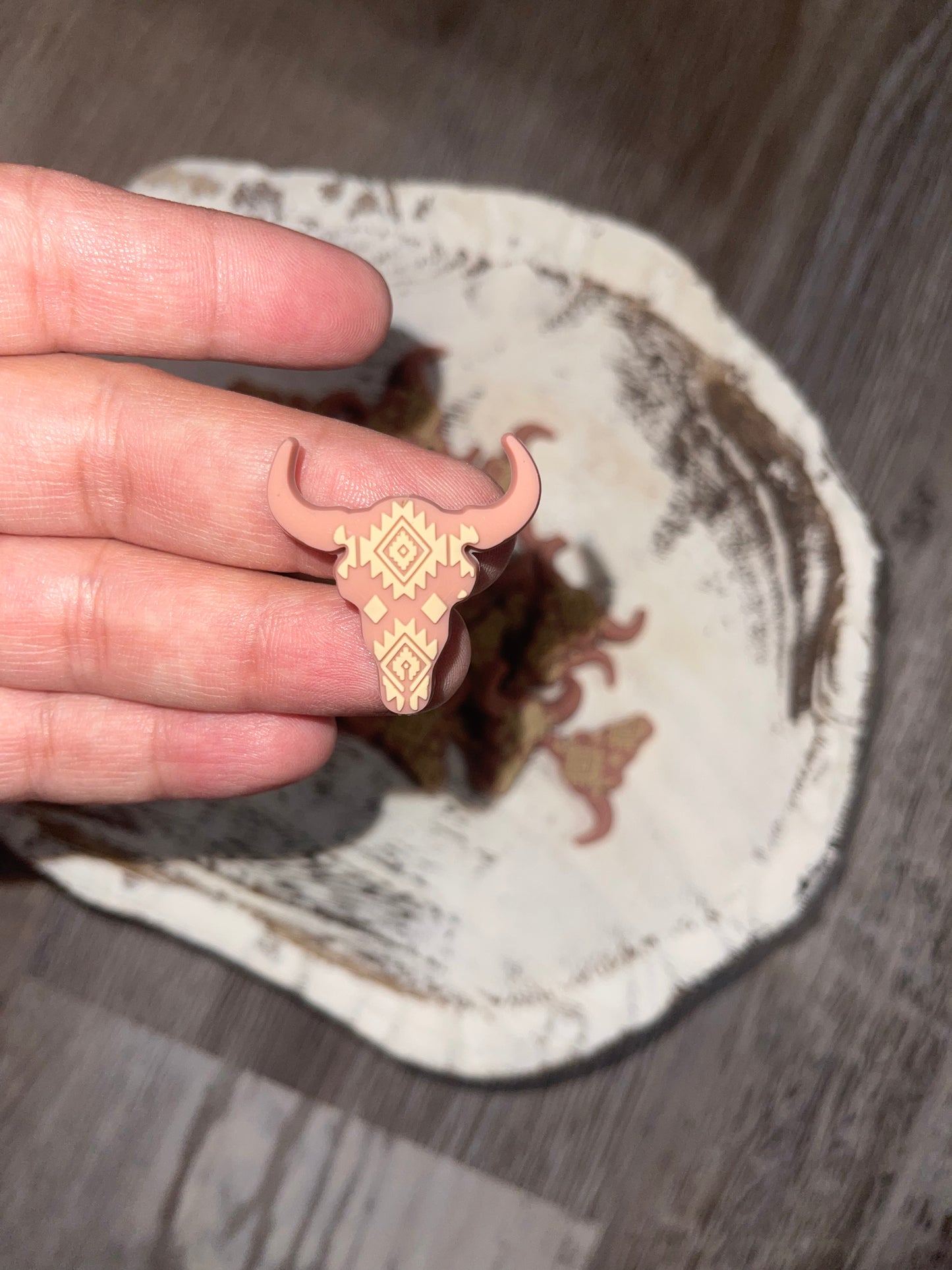 Exclusive Longhorn Aztec Focal