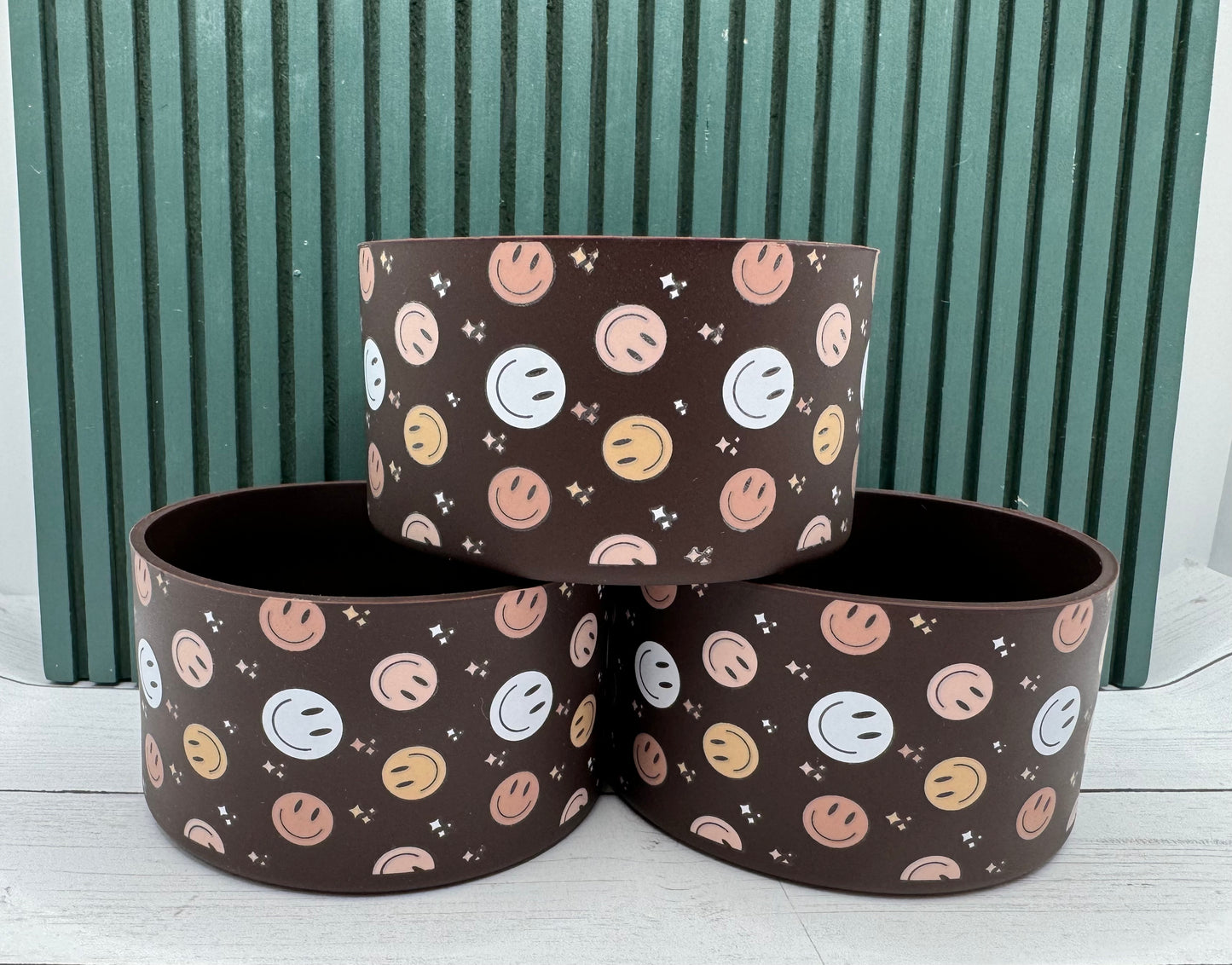 Brown Smiley Silicone Tumbler Boot